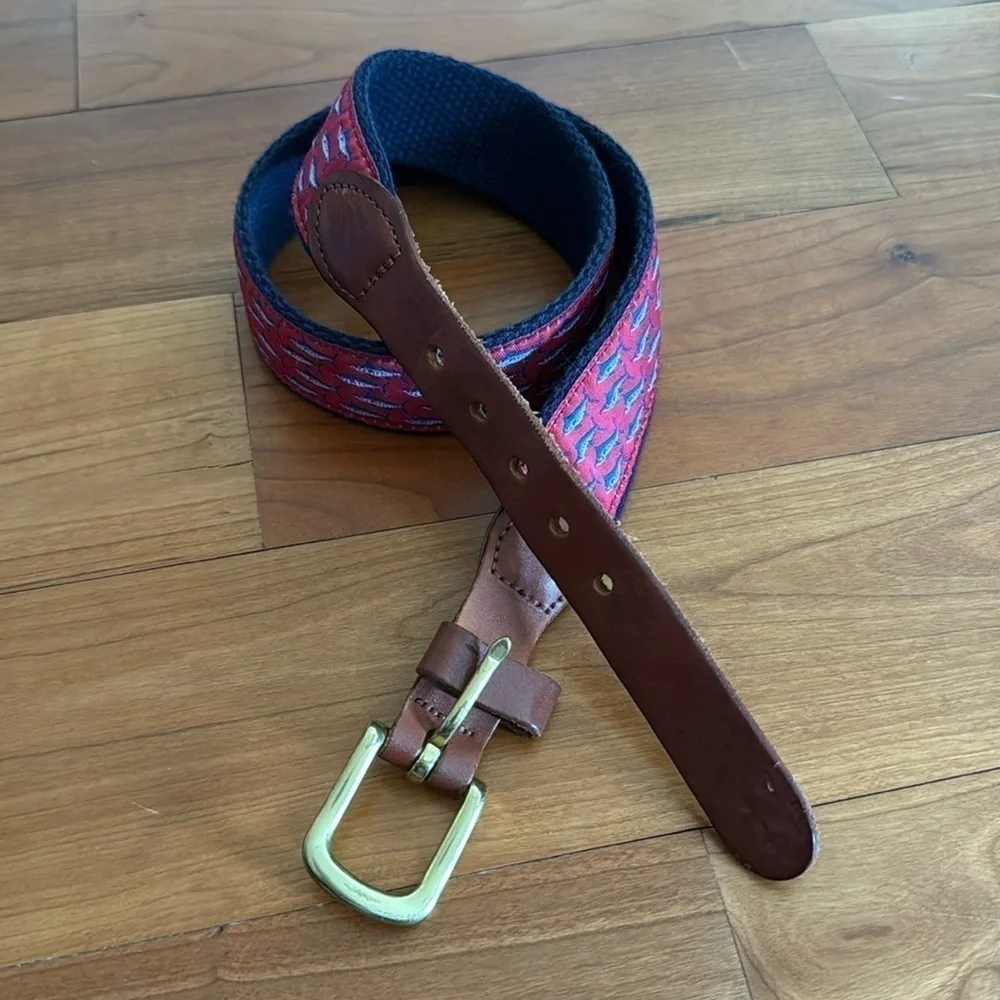 Leather Man LTD Boys CORAL MARLIN SCHOOL MOTIF BELT/NAVY solid brass buckle 26”